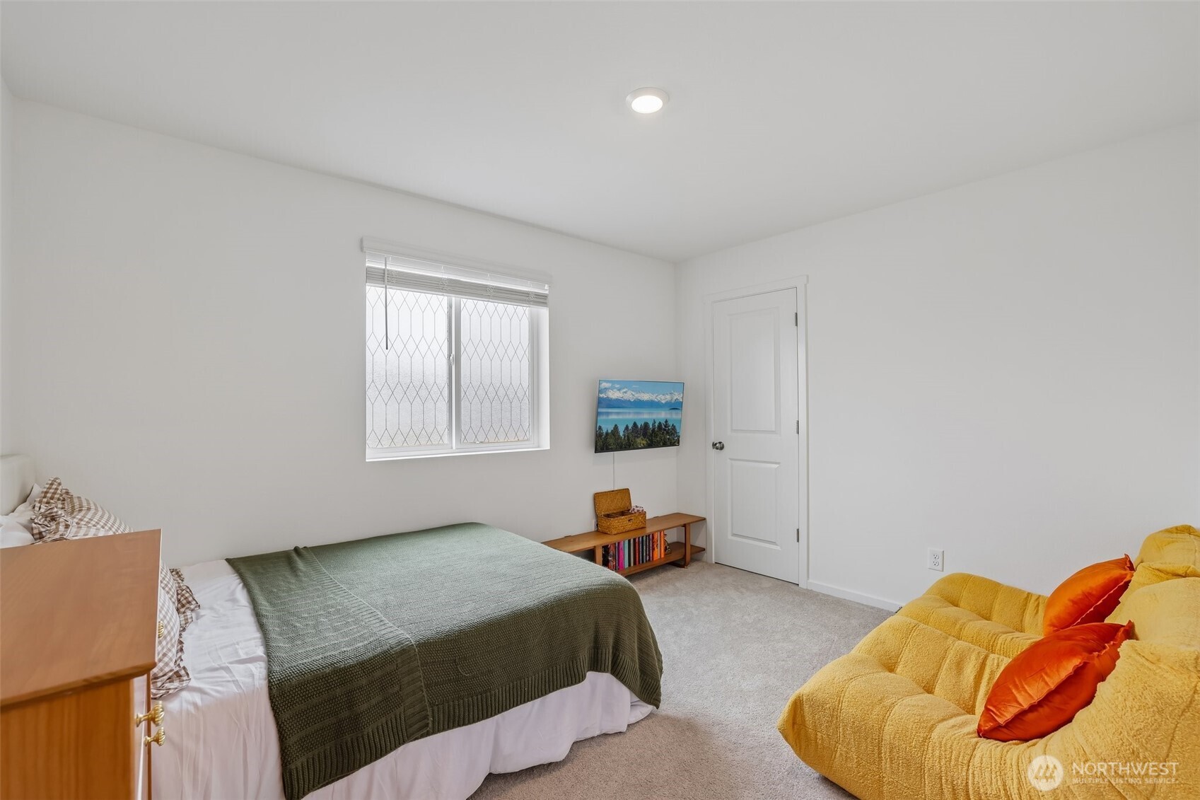 2027 Henderson Way Property Photo 26