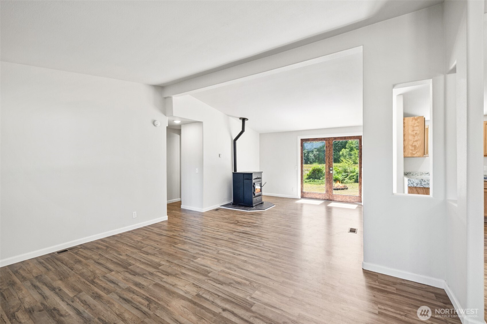 1806 Monroe Road Property Photo 8