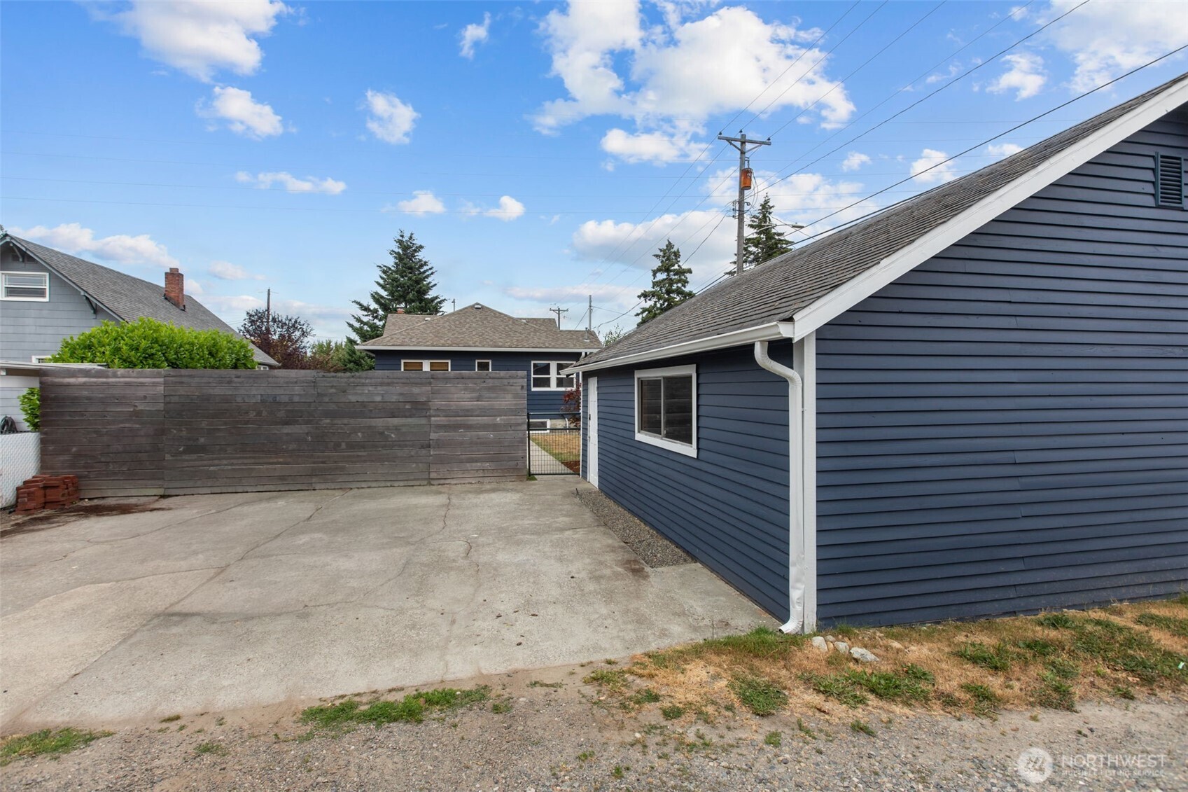 1920 N Stevens Street Property Photo 27