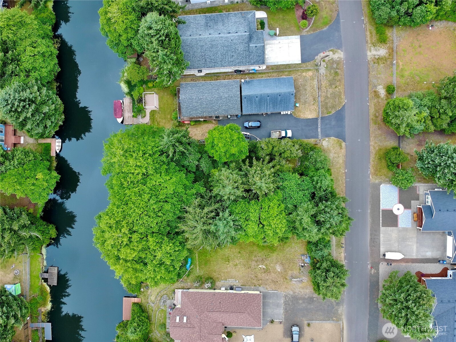 772 Island Circle Property Photo 17