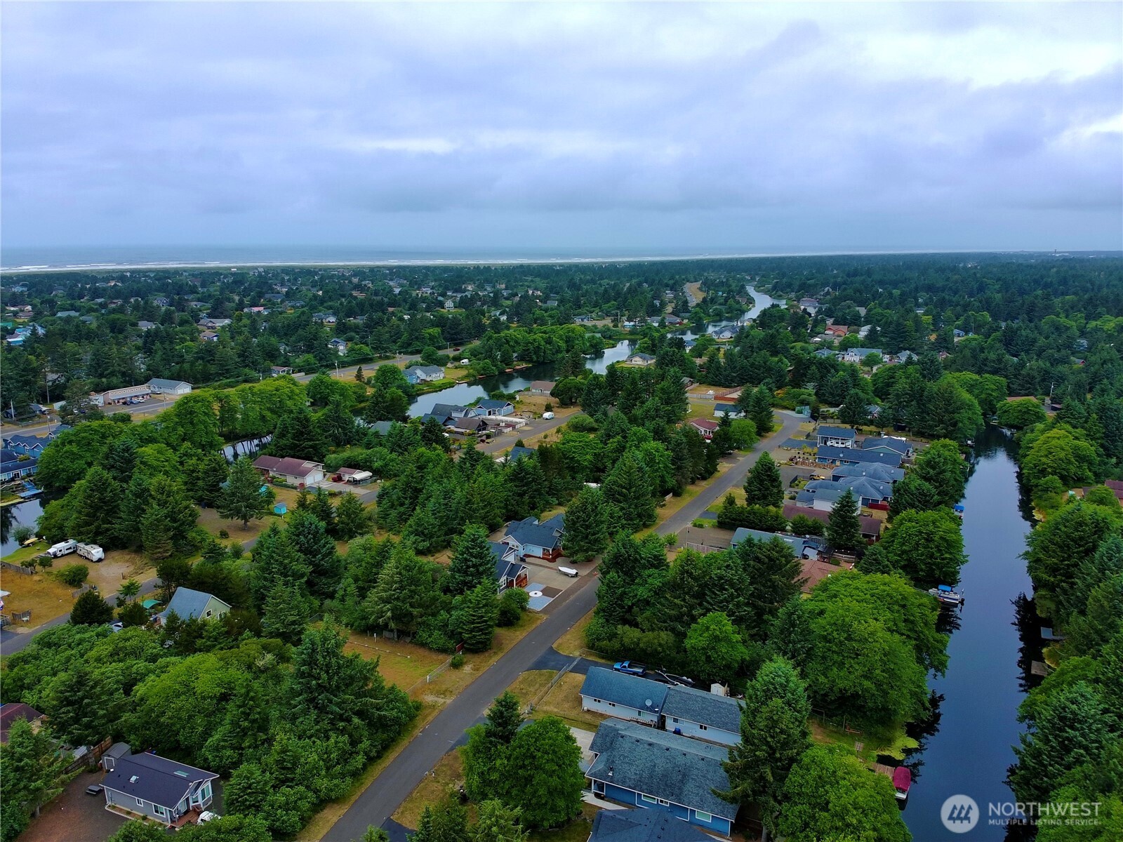 772 Island Circle Property Photo 22