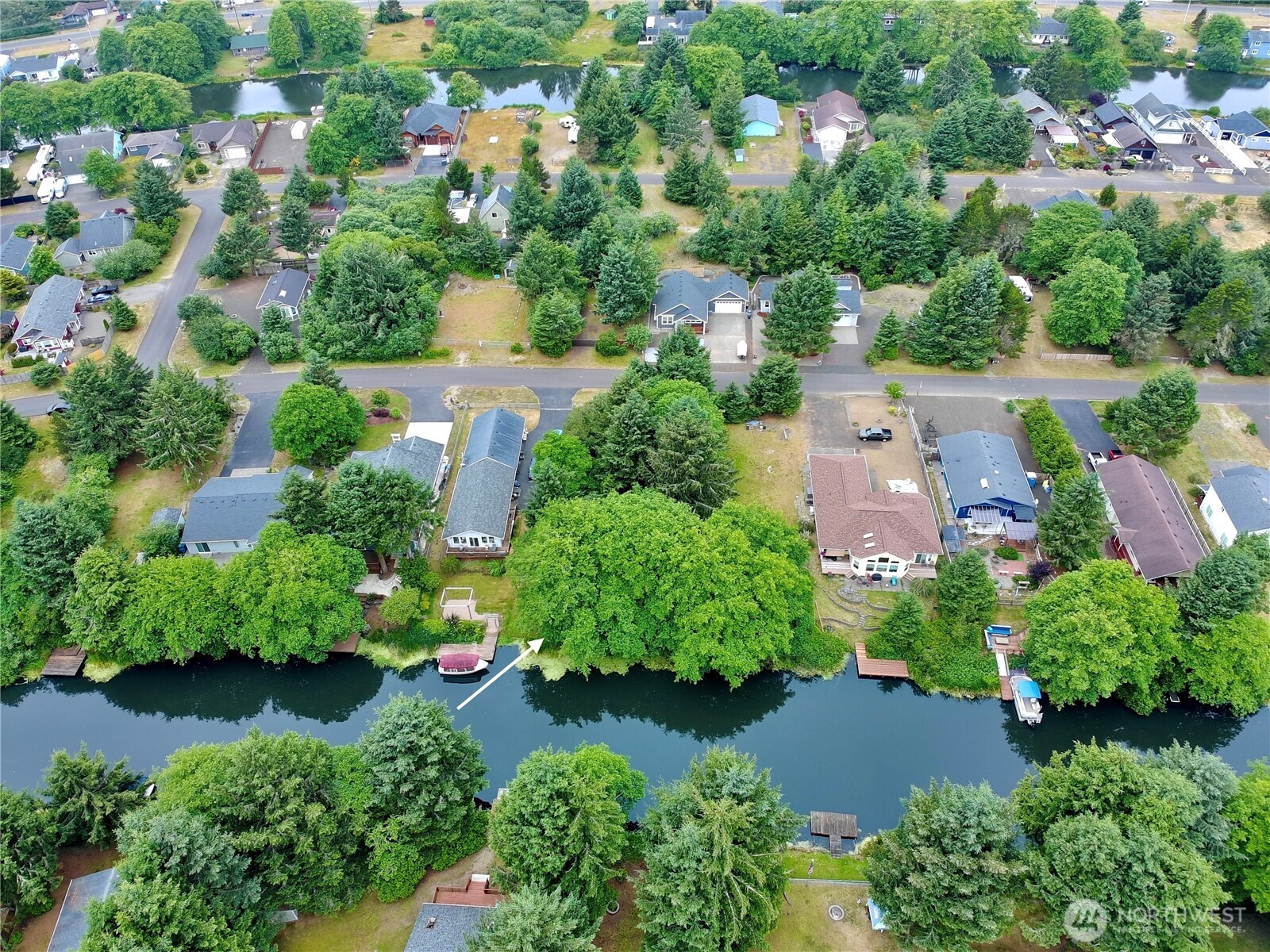772 Island Circle Property Photo 32