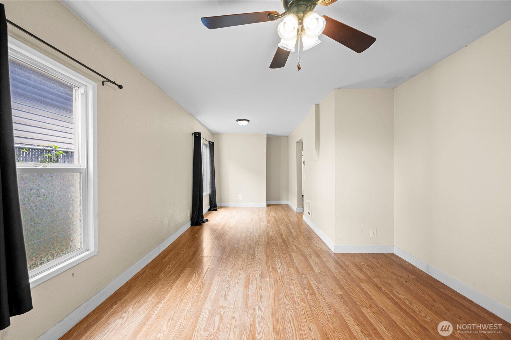2410 State Street Property Photo 7