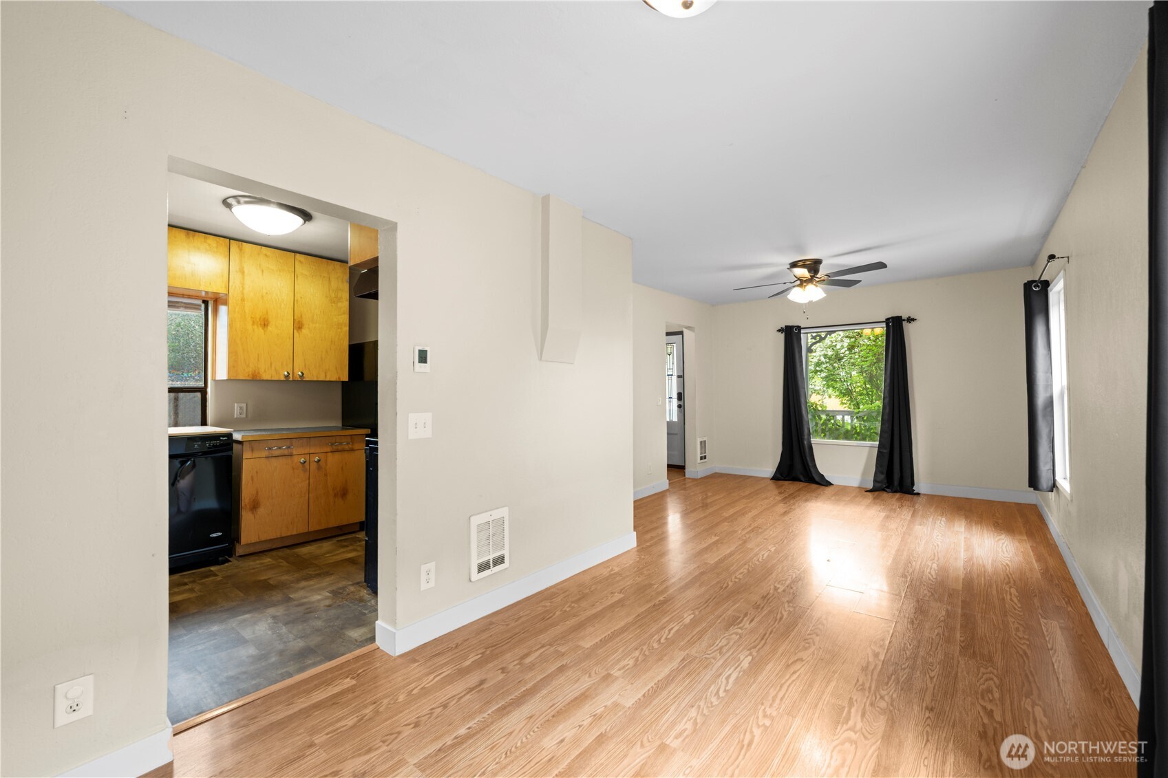 2410 State Street Property Photo 9