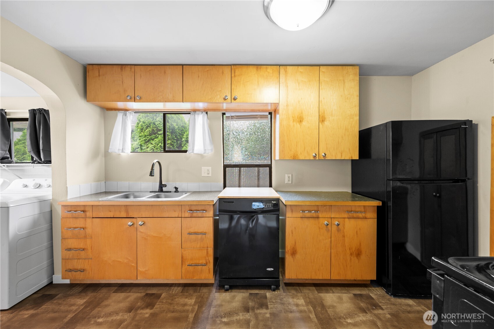 2410 State Street Property Photo 11