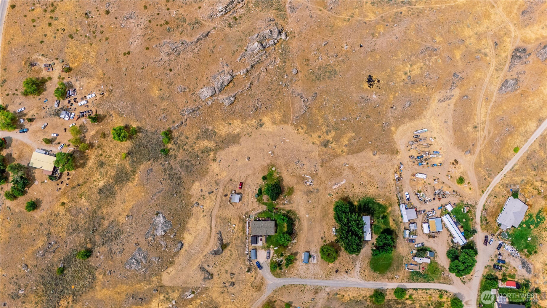 20 Timothy Lane Property Photo 6