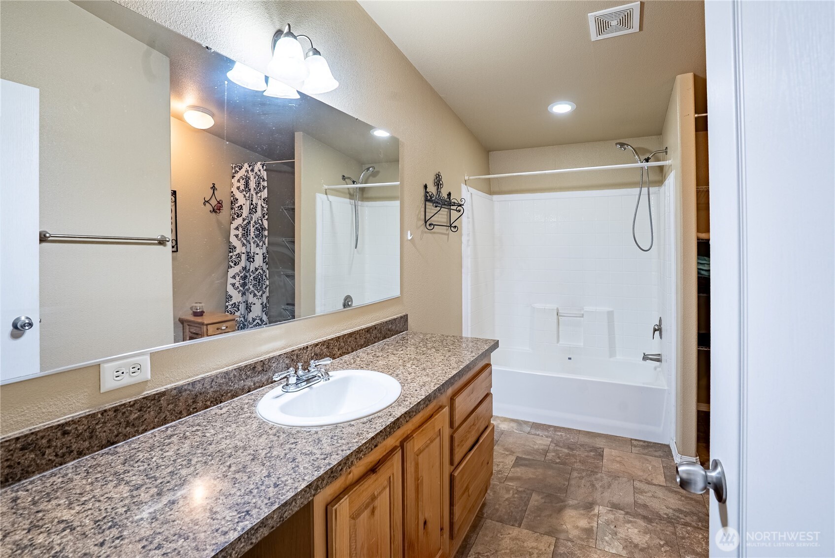 20 Timothy Lane Property Photo 14