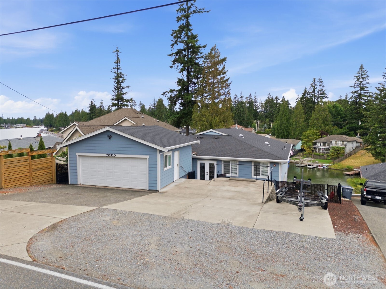 20910 Church Lake Drive Property Photo 16