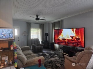 407 S 1st Street Property Photo 2