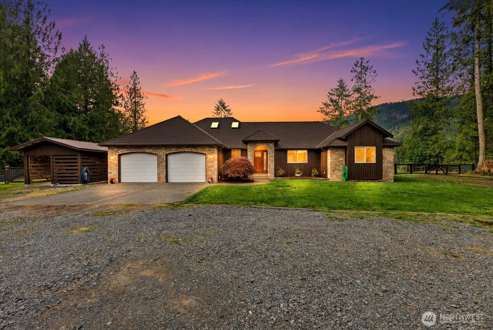 15619 N Trangen Loop Road Property Photo 1