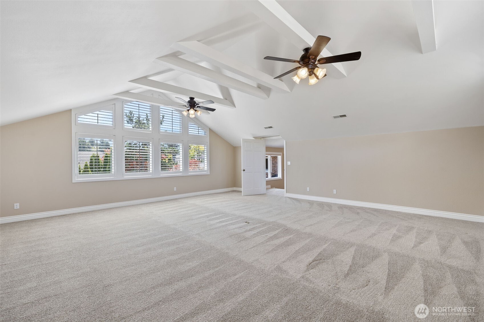 18141 Normandy Terrace Property Photo 8