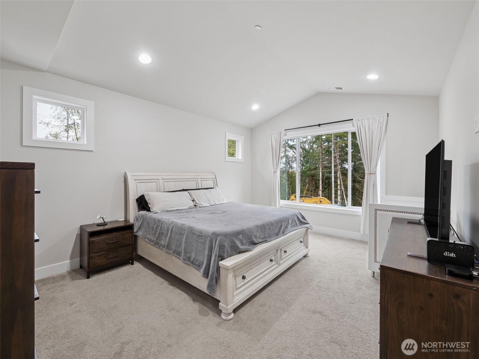 917 Tiedman Road Property Photo 12