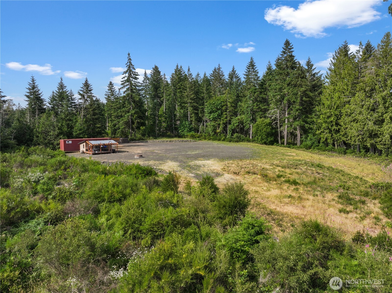 140 E Jared Road Property Photo 11