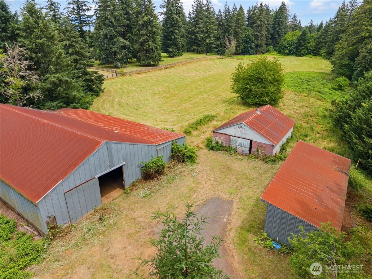 27214 Ne Robinson Property Photo 1