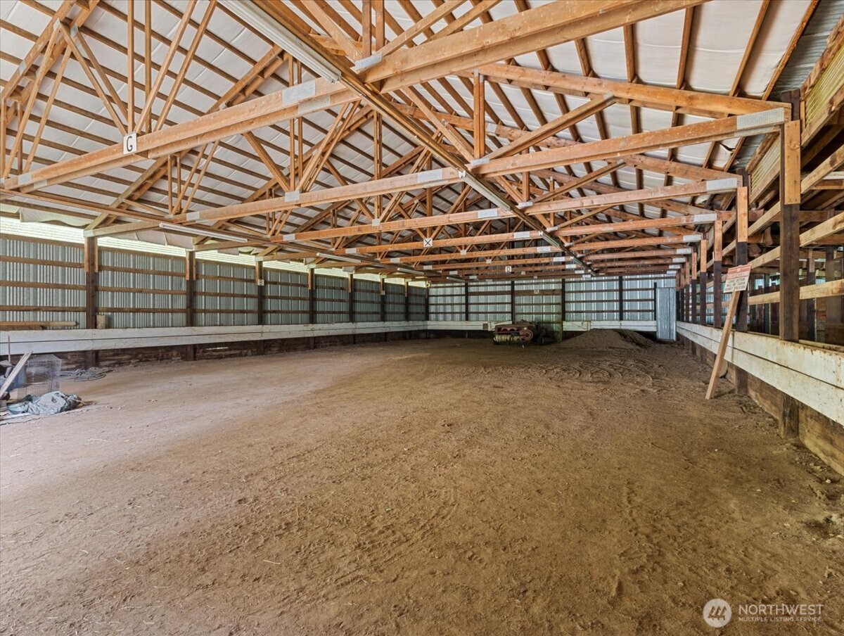 27214 Ne Robinson Property Photo 10