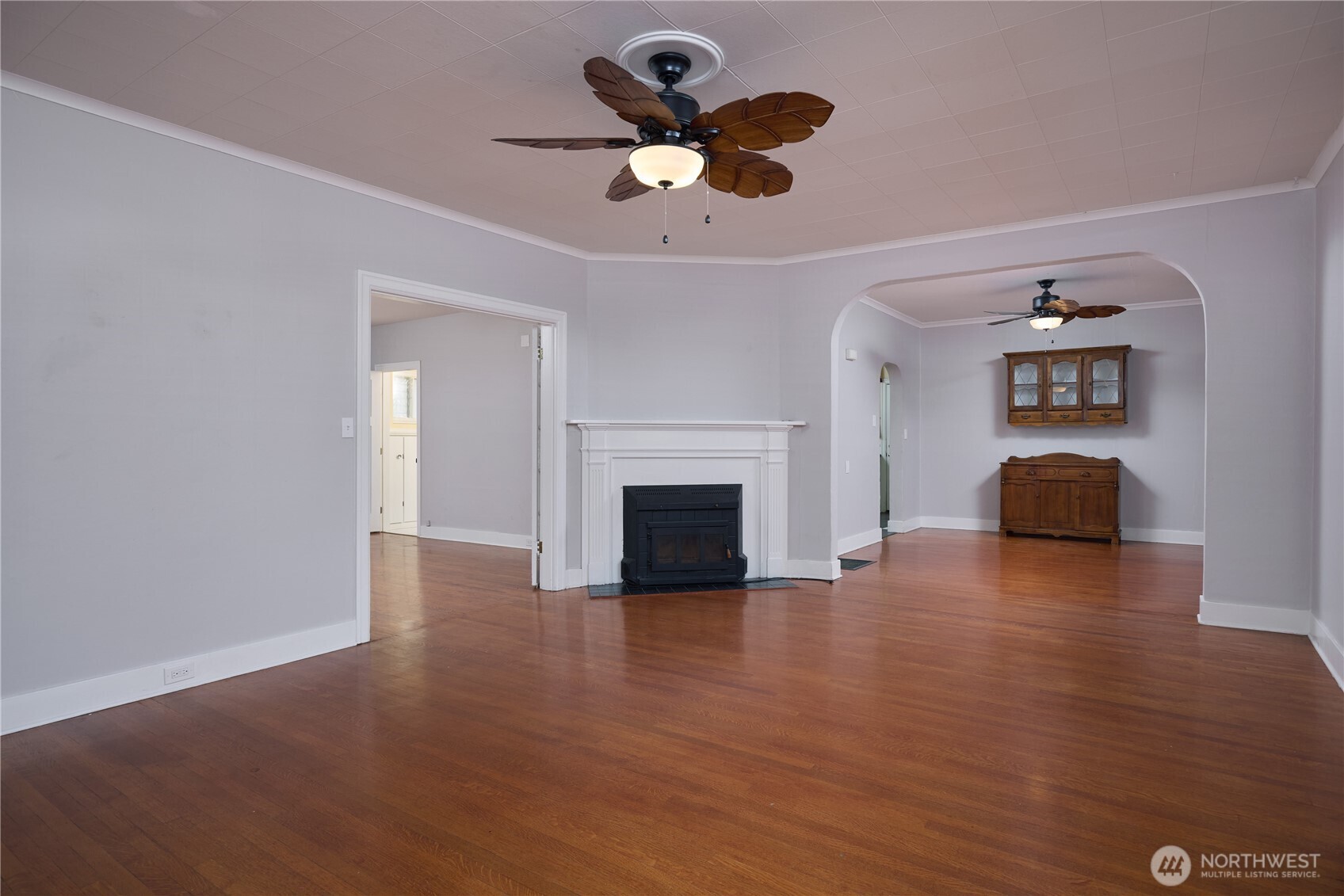 502 S 1st Ave Property Photo 4
