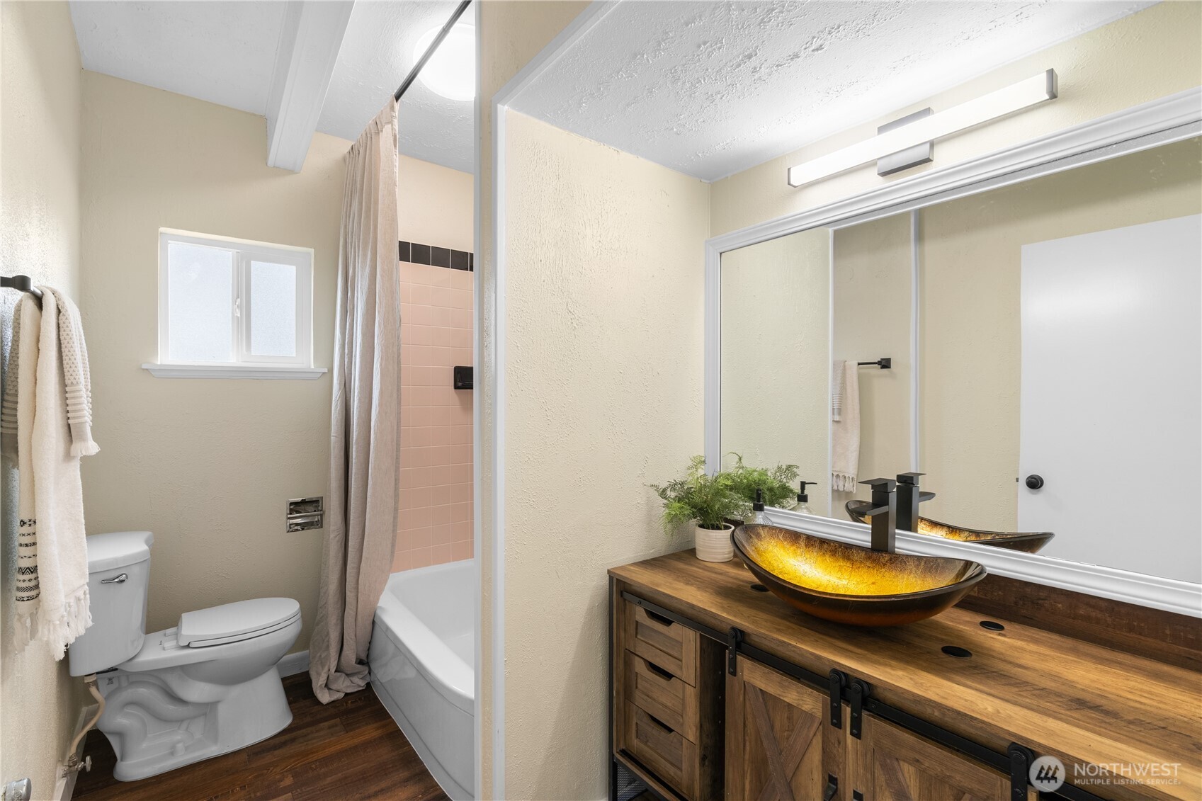 328 Ensign Avenue Property Photo 10