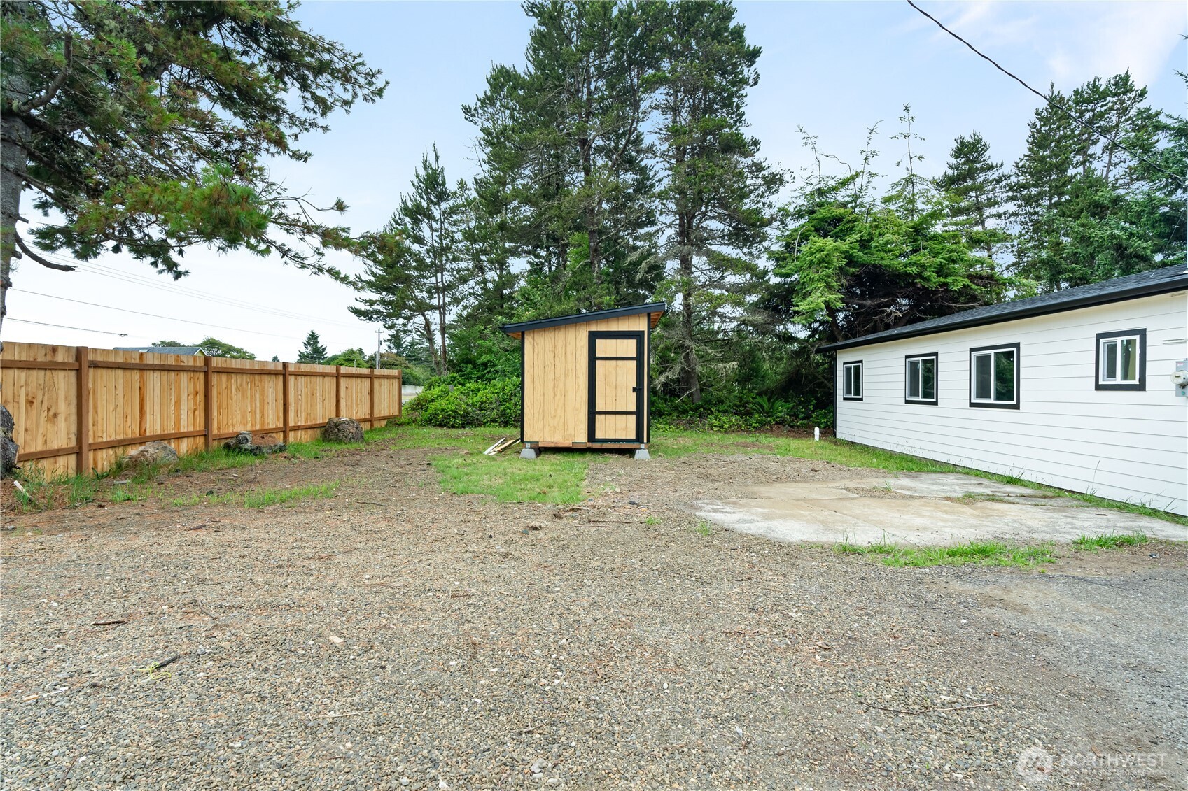 328 Ensign Avenue Property Photo 16