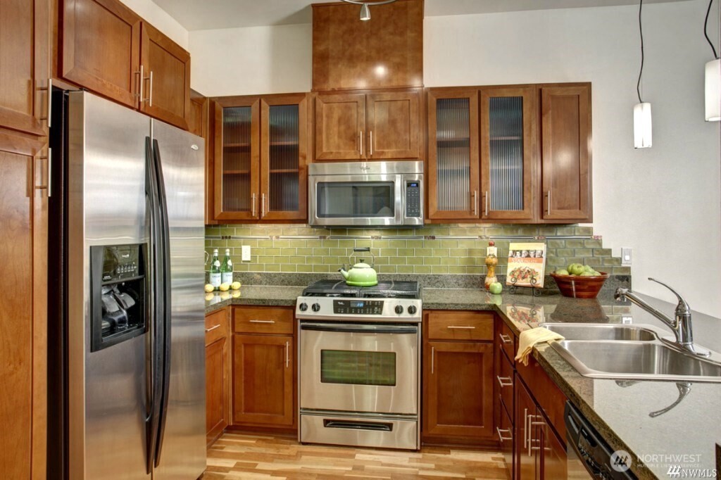 375 Kirkland Avenue 127 Property Photo 5