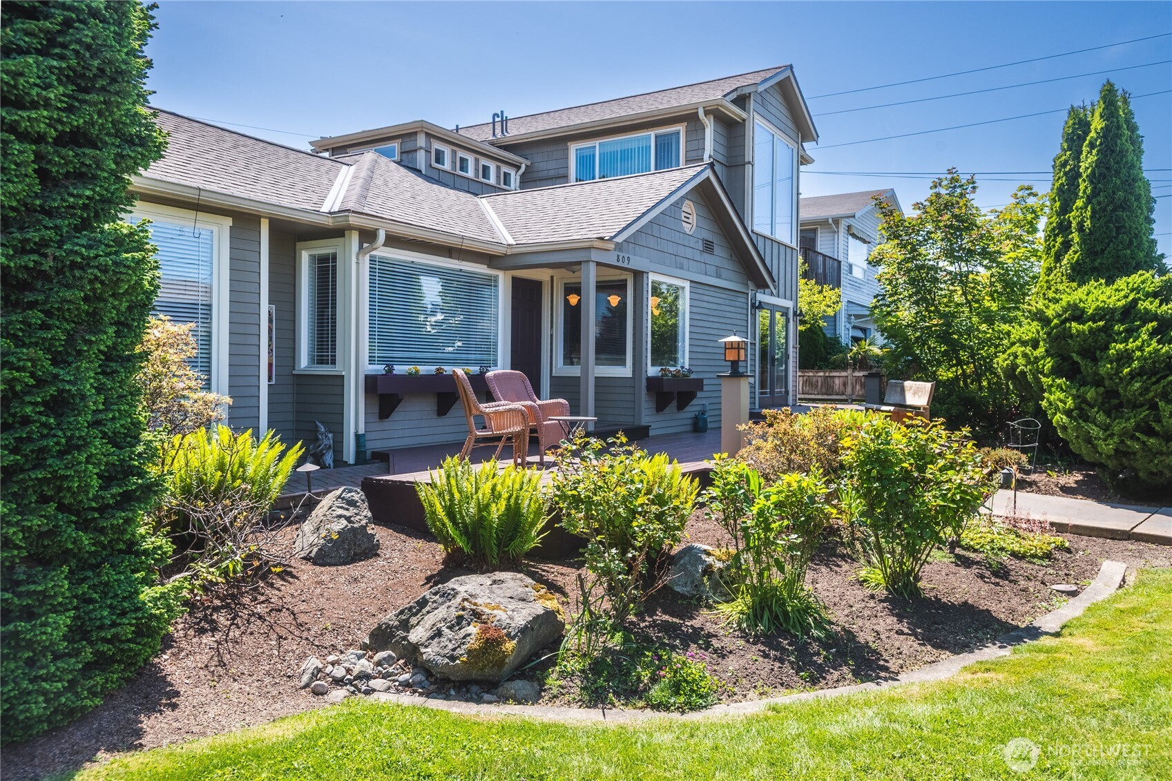 809 33rd Street Property Photo 4