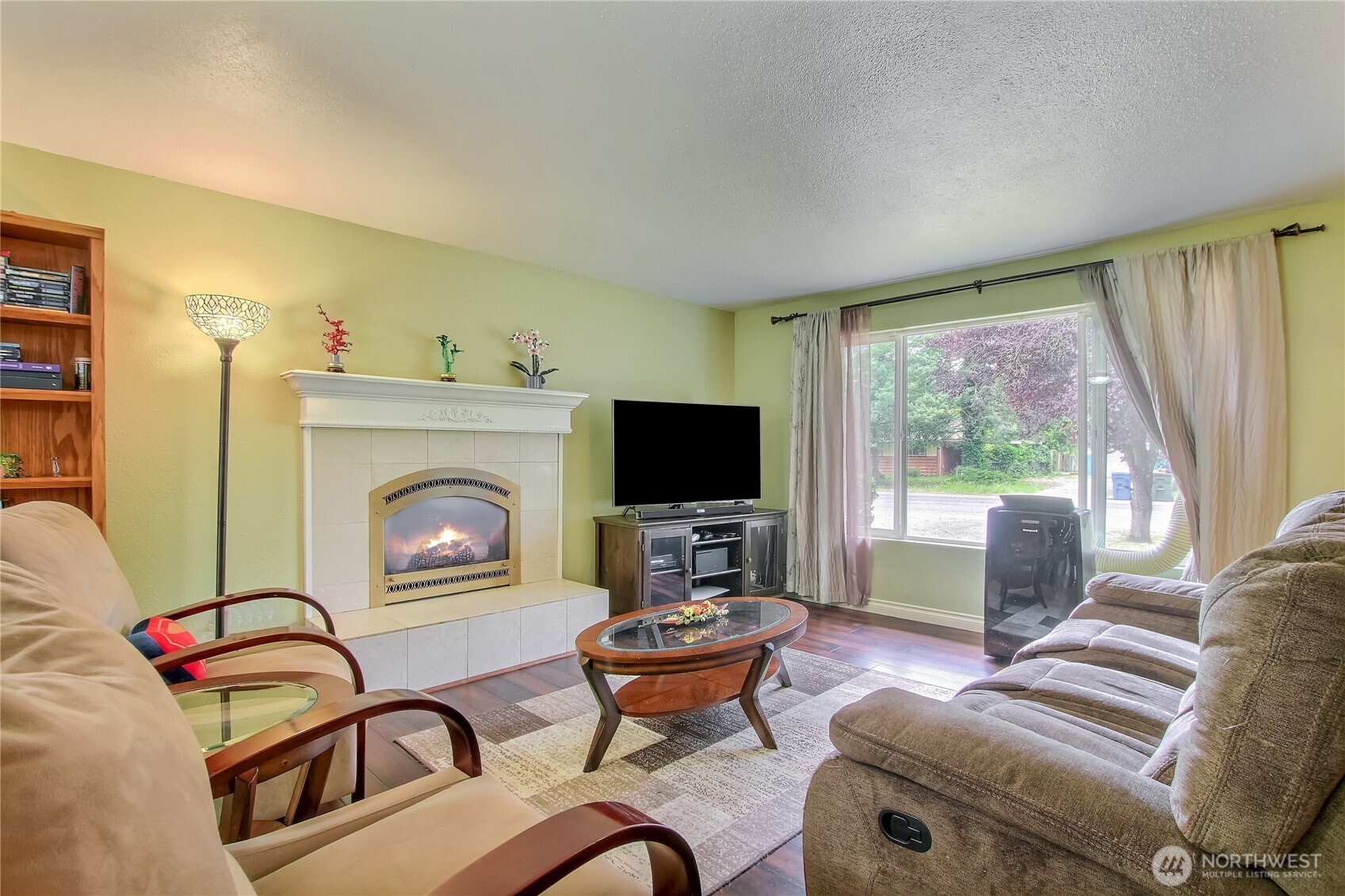 18233 Se 262nd Place Property Photo 3