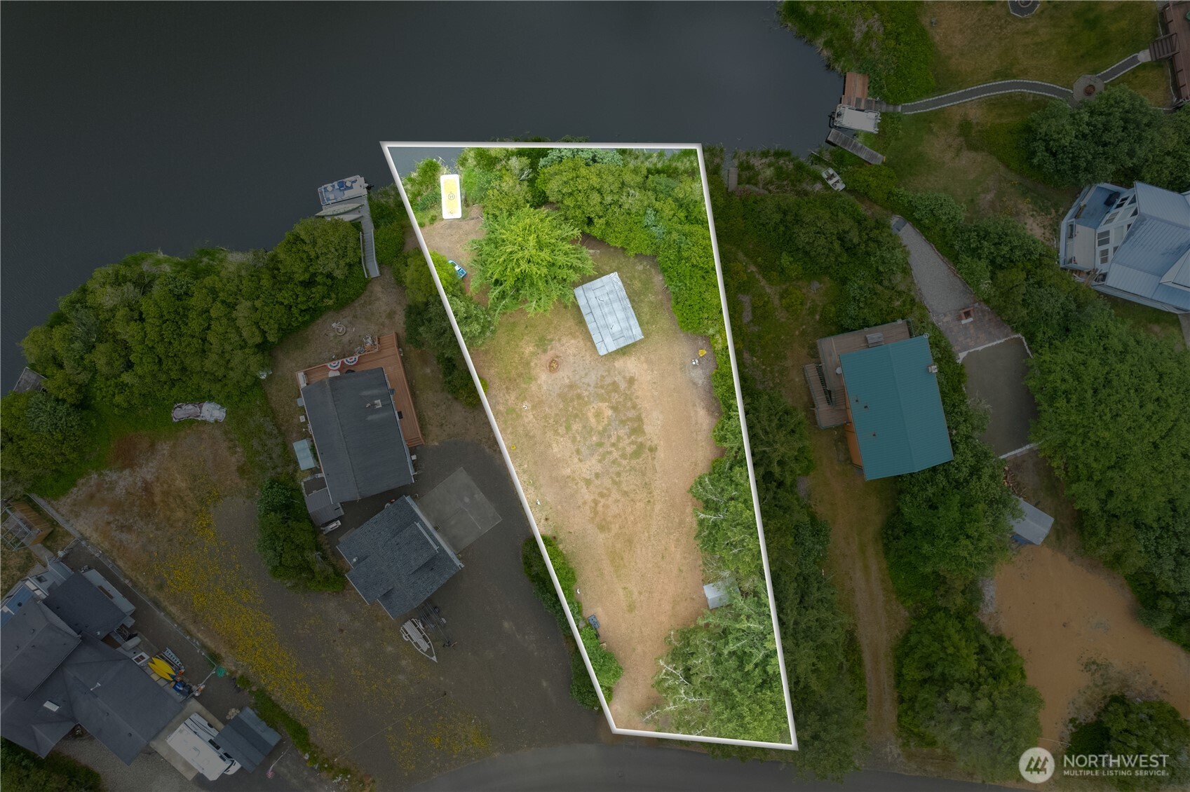 359 Geoduck Loop Property Photo 4