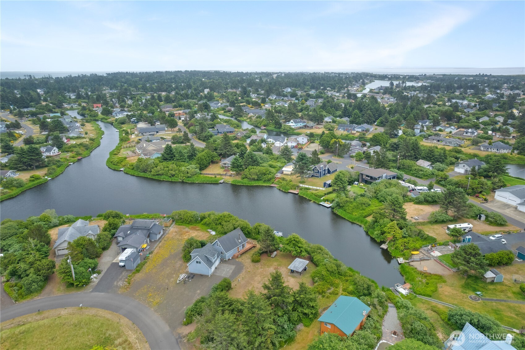 359 Geoduck Loop Property Photo 8