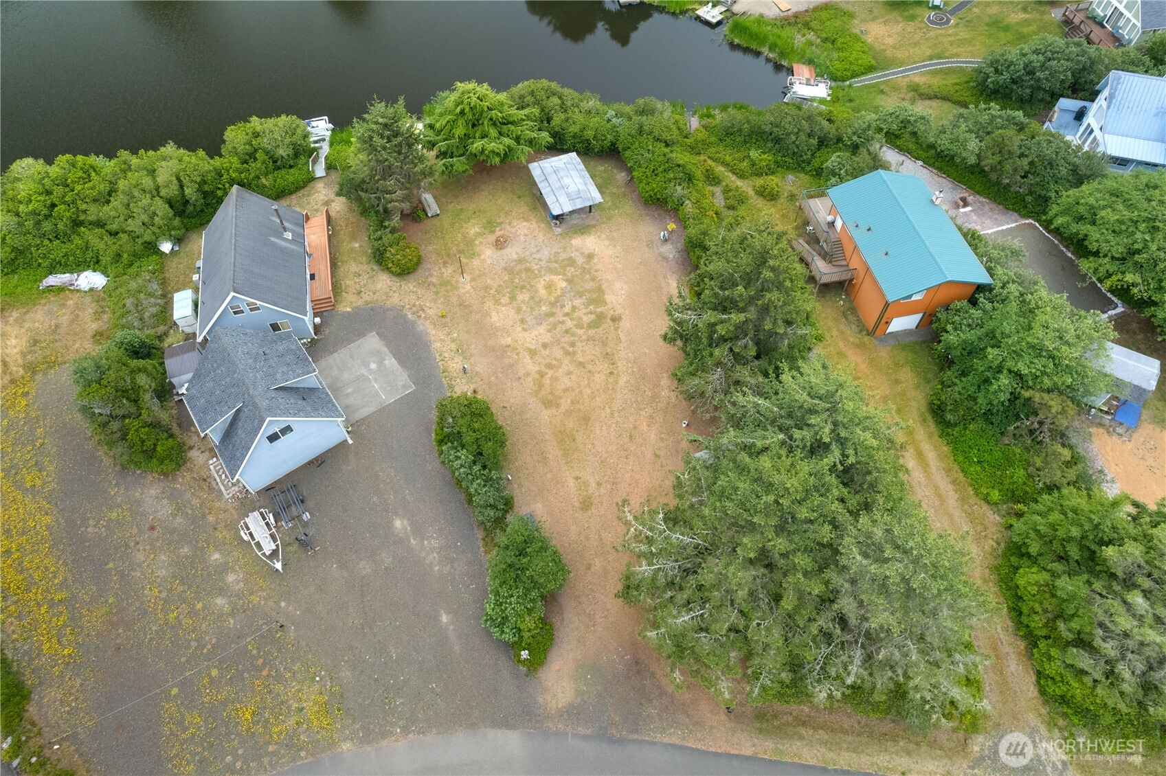 359 Geoduck Loop Property Photo 13