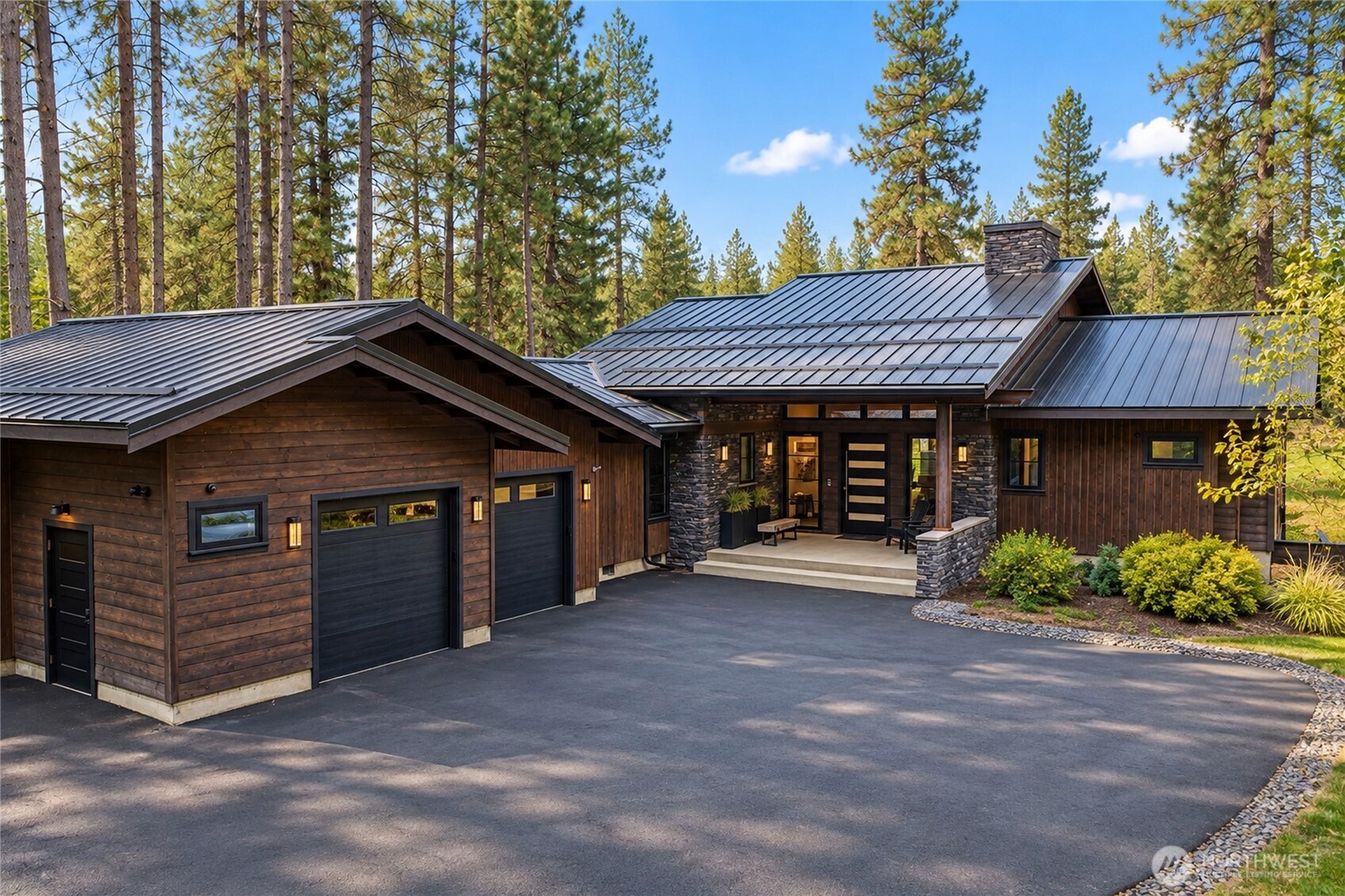 351 Steam Gin Loop Property Photo 1