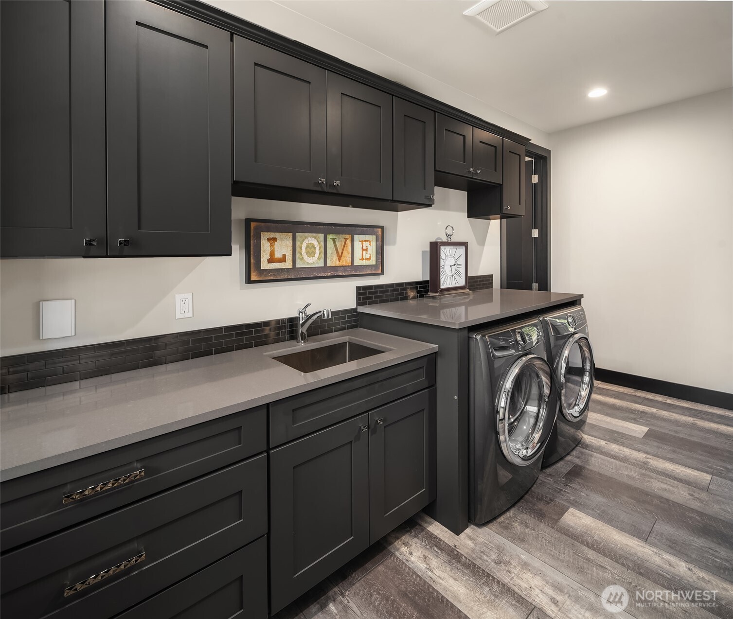 351 Steam Gin Loop Property Photo 27