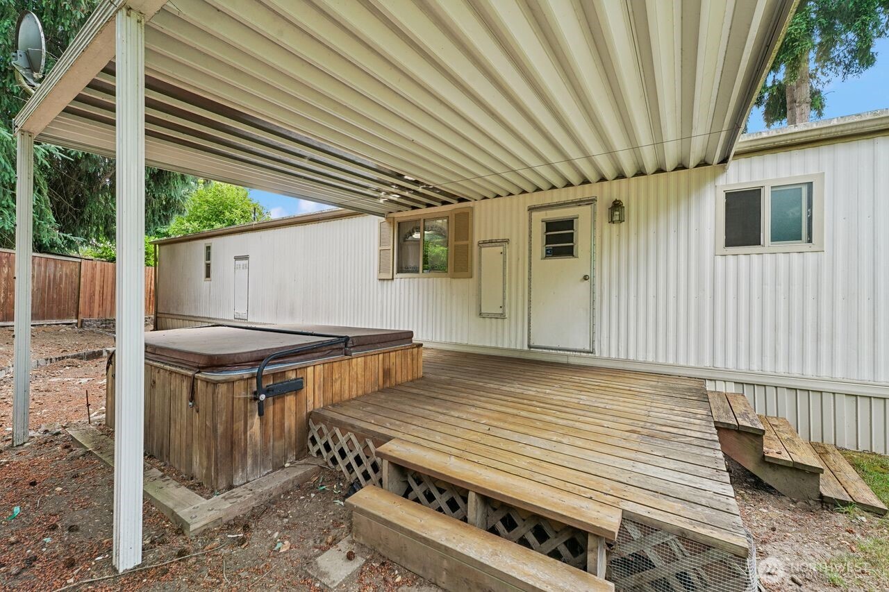 11506 204th Avenue Property Photo 5