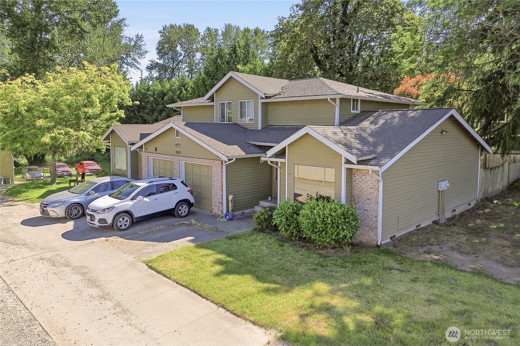 6808 112th Avenue Property Photo 1