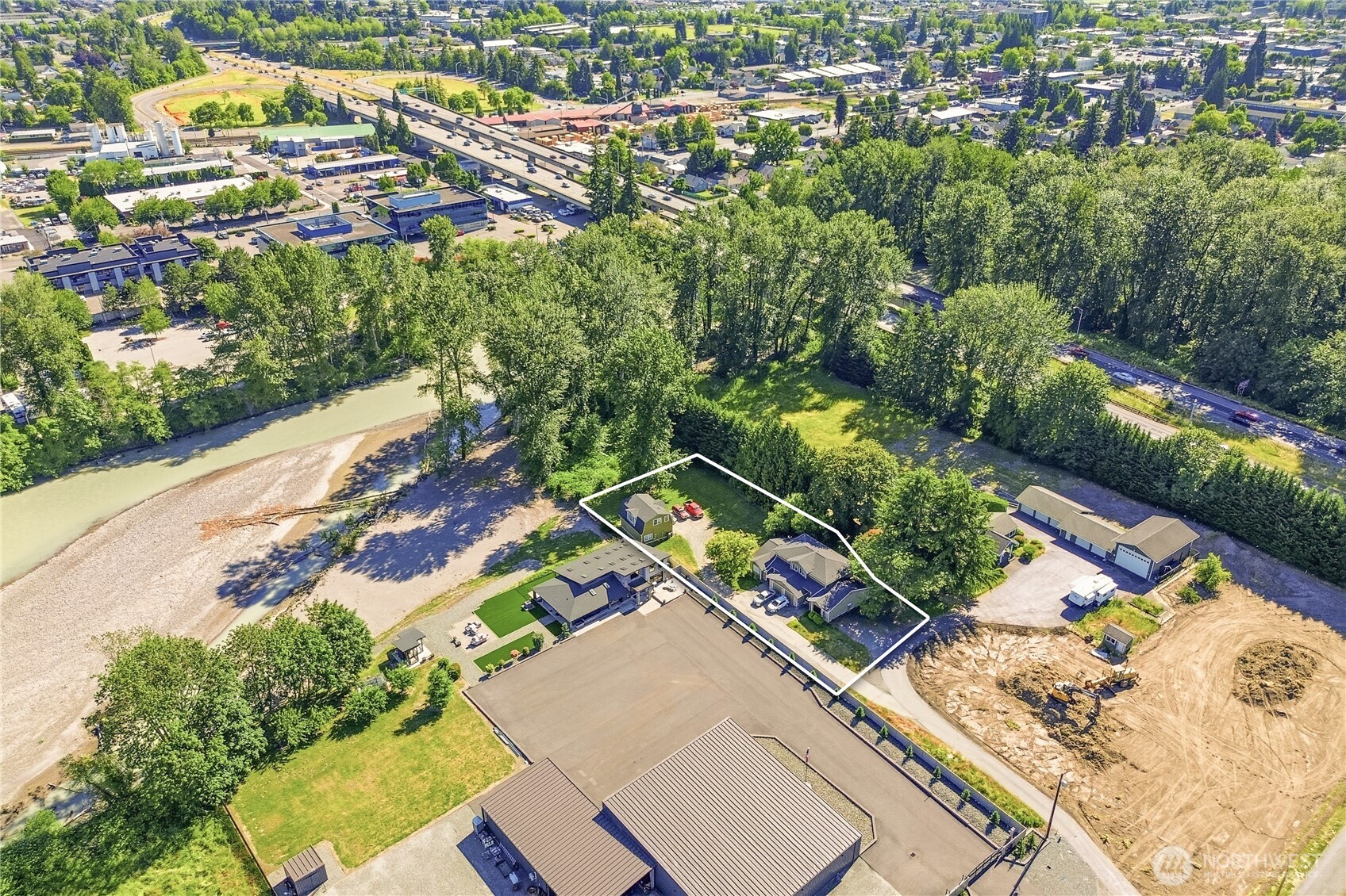 6808 112th Avenue Property Photo 6