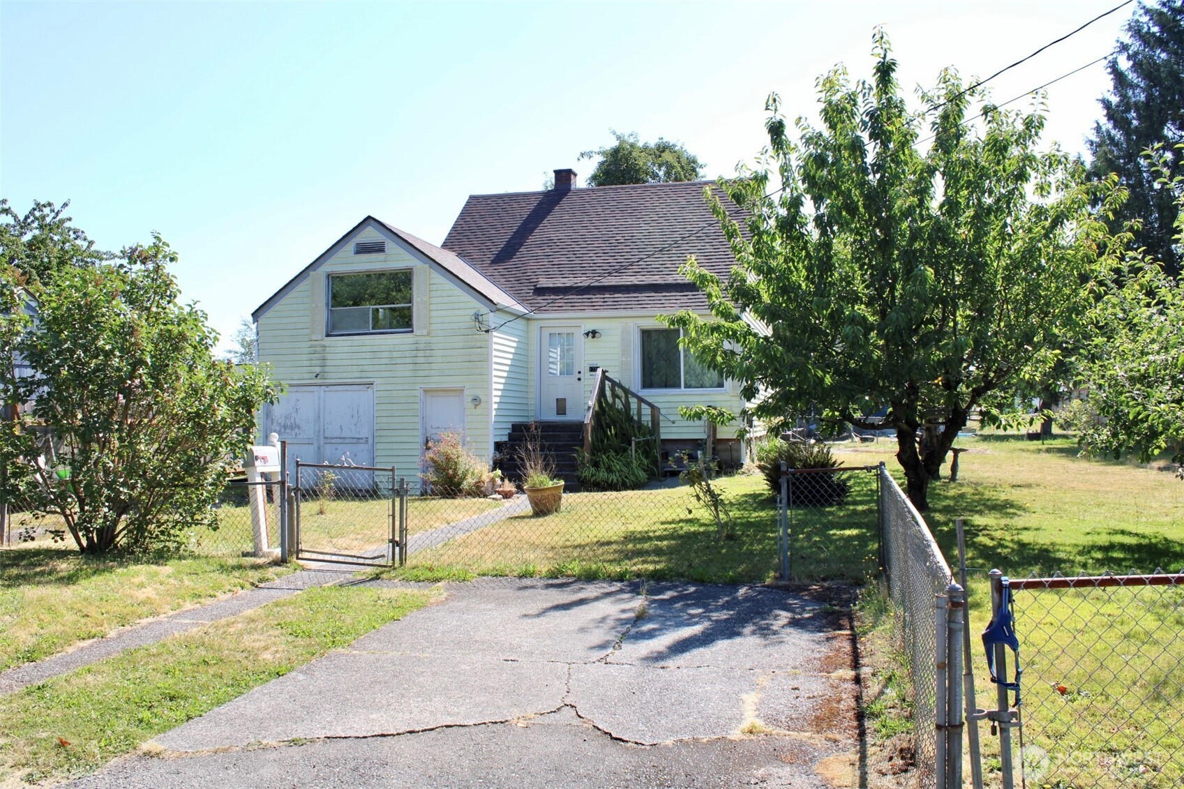1734 Snyder Avenue Property Photo 1
