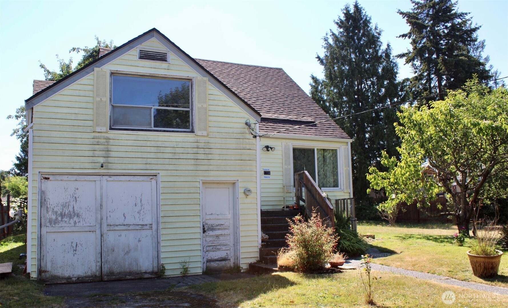 1734 Snyder Avenue Property Photo 2