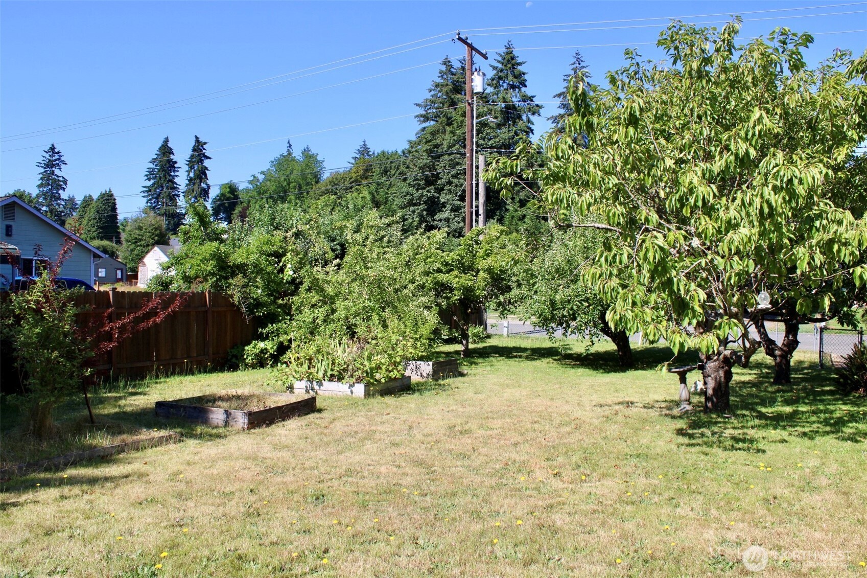 1734 Snyder Avenue Property Photo 4