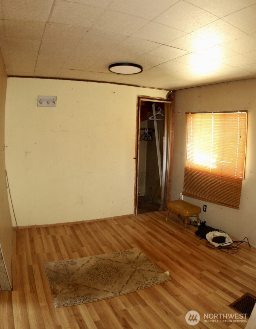 1734 Snyder Avenue Property Photo 11