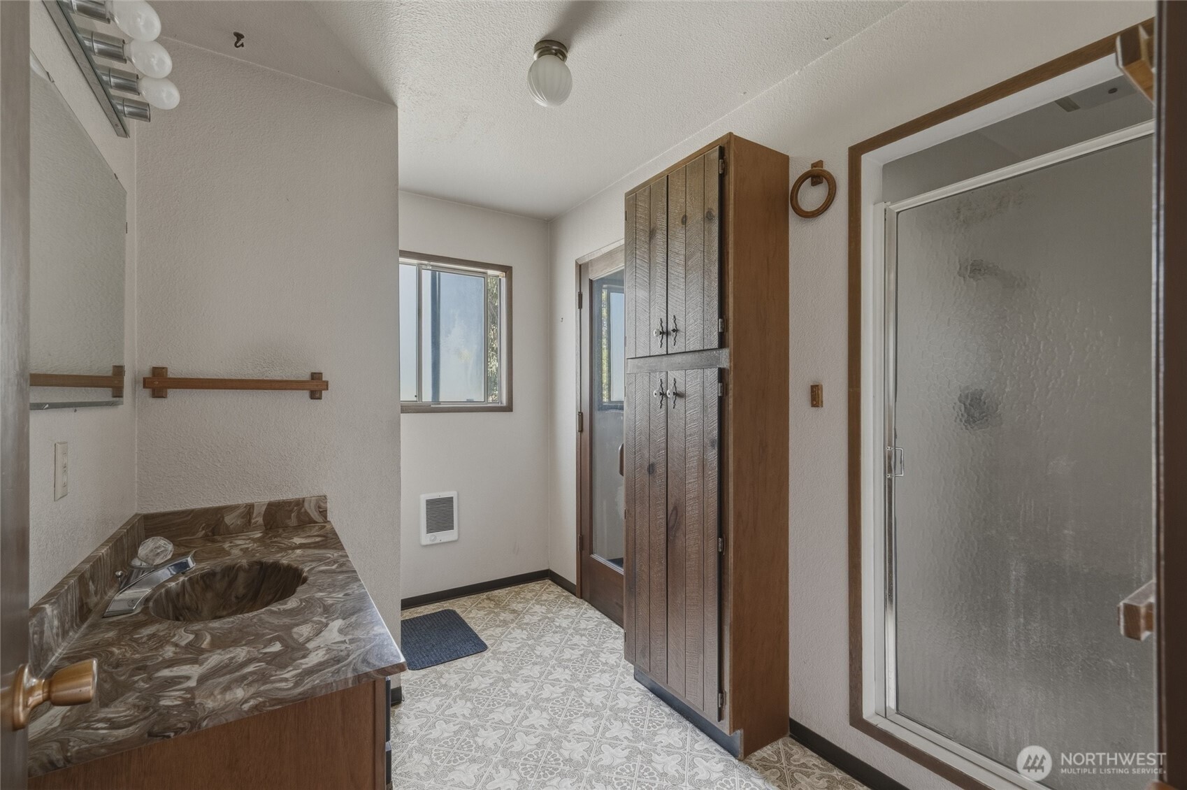 16 Harvey Road Property Photo 29