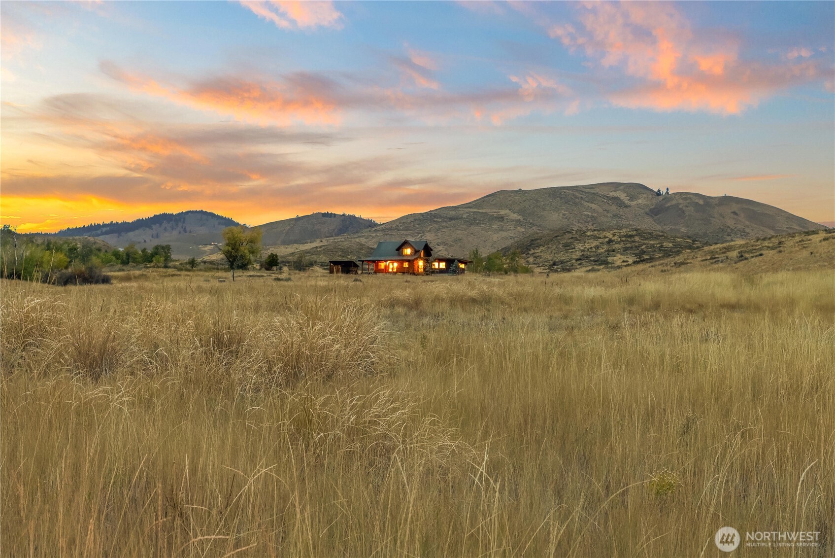 135 Hamilton Ranch Loop Property Photo 4