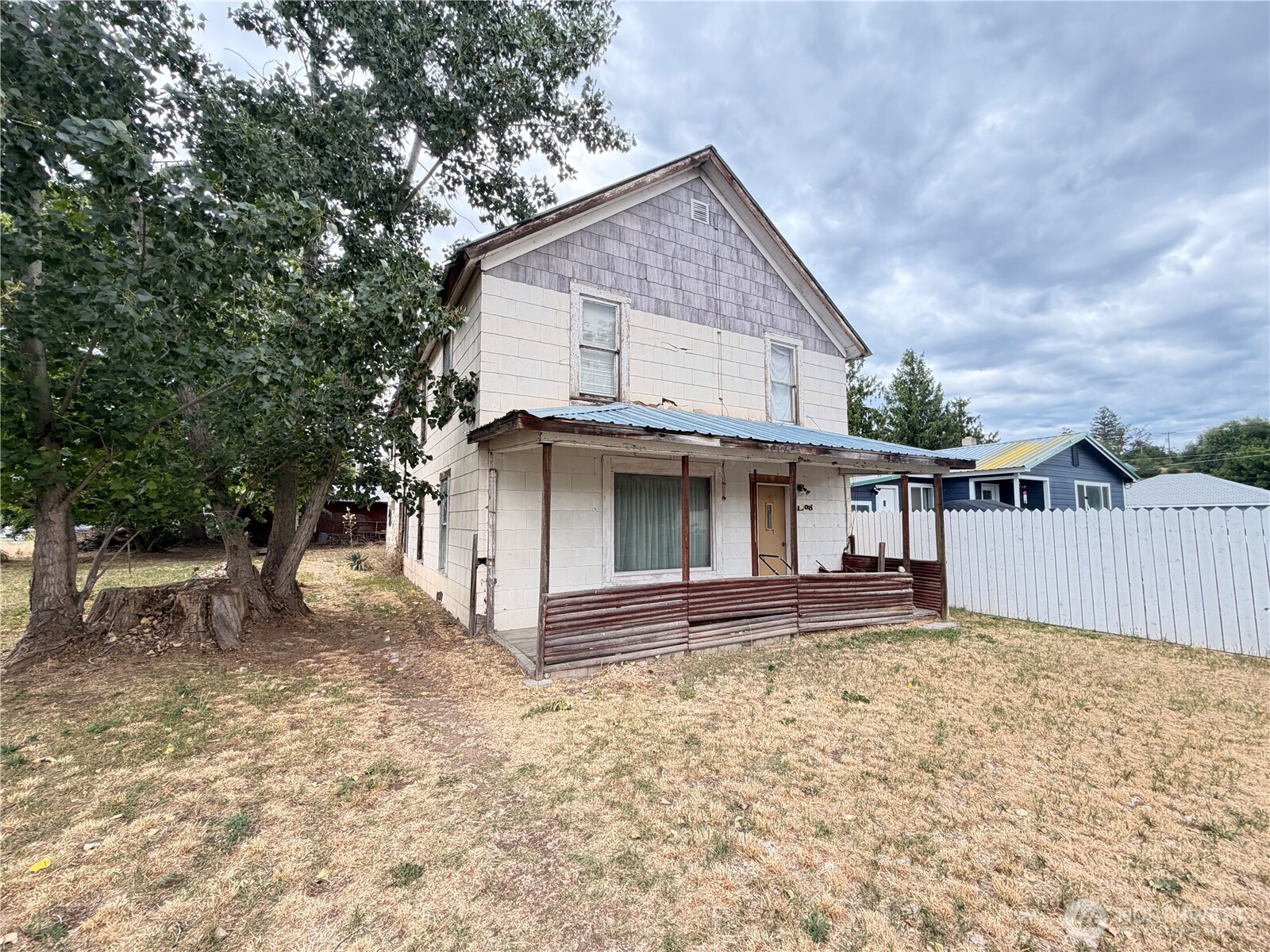 1308 Juniper Street Property Photo 1