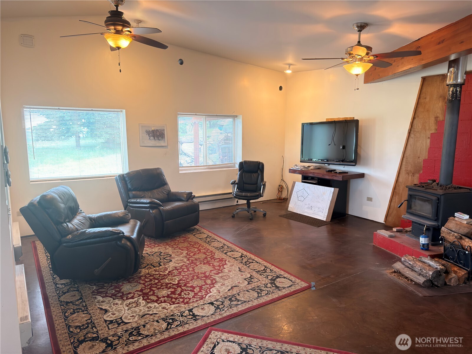 12 S Teal Lake Road Property Photo 4