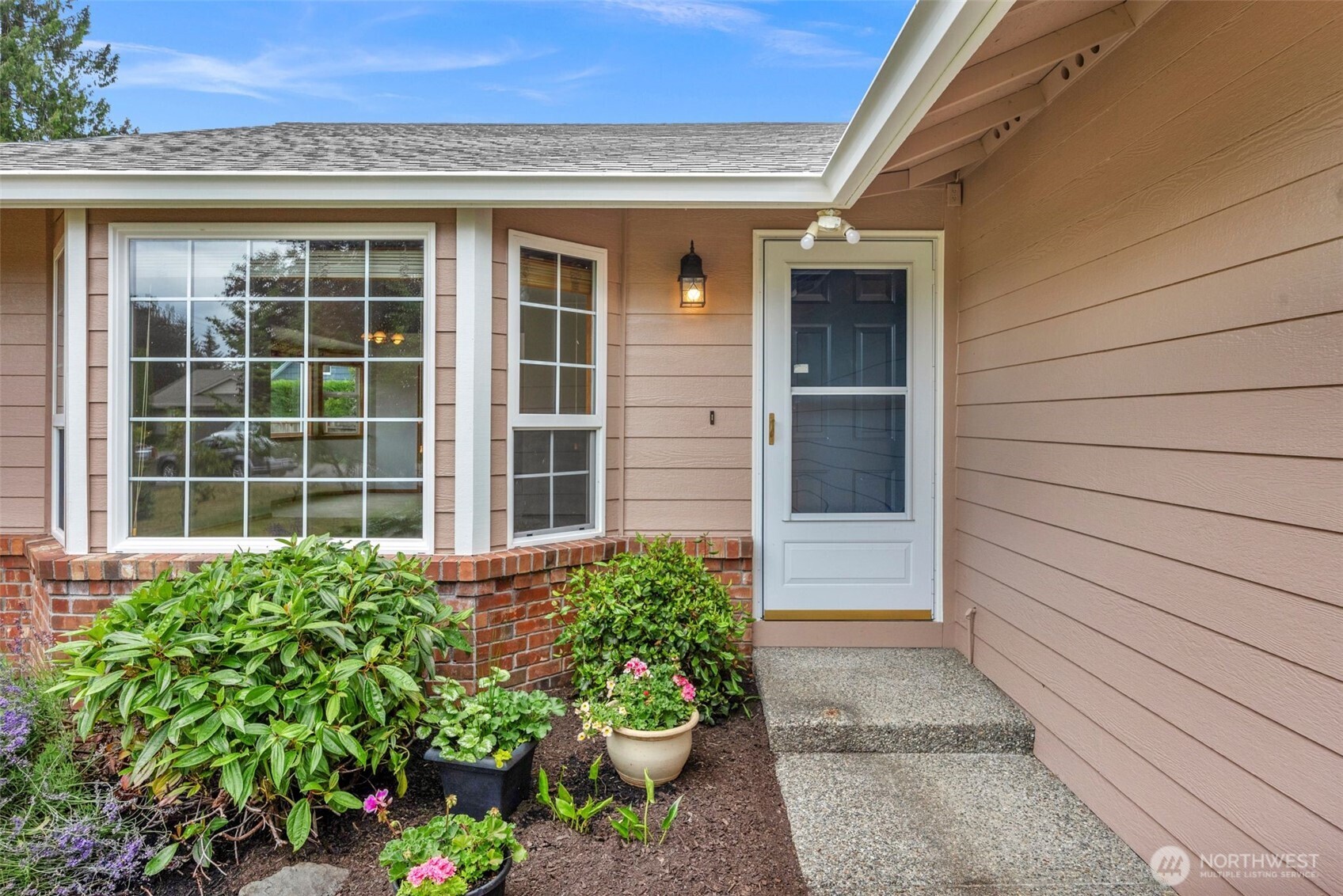 5119 113th Place Property Photo 2