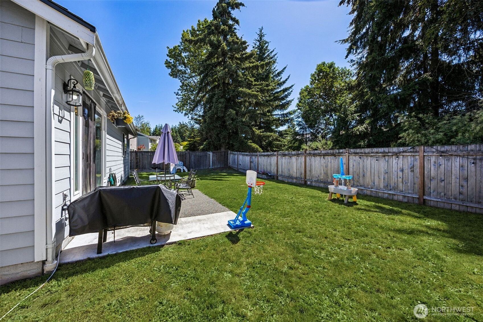 19204 206th Street Property Photo 3