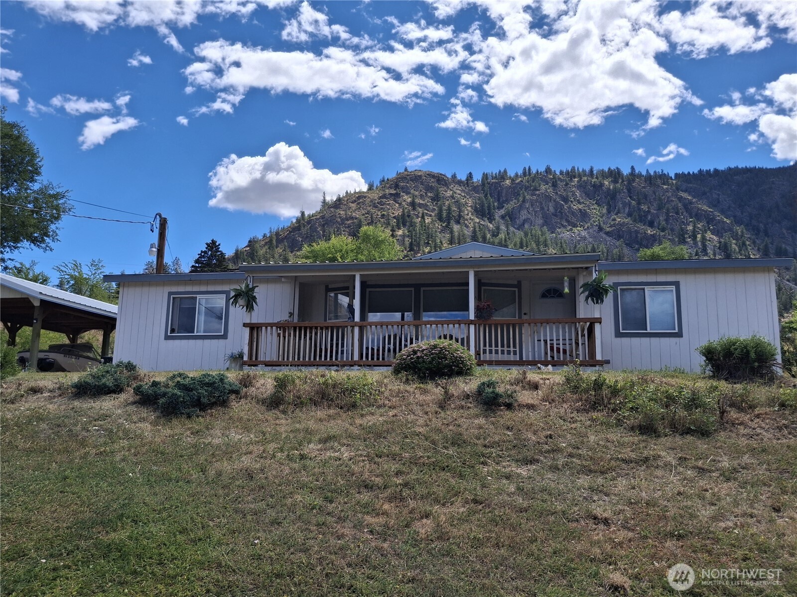 10 Broadway Street Property Photo 2