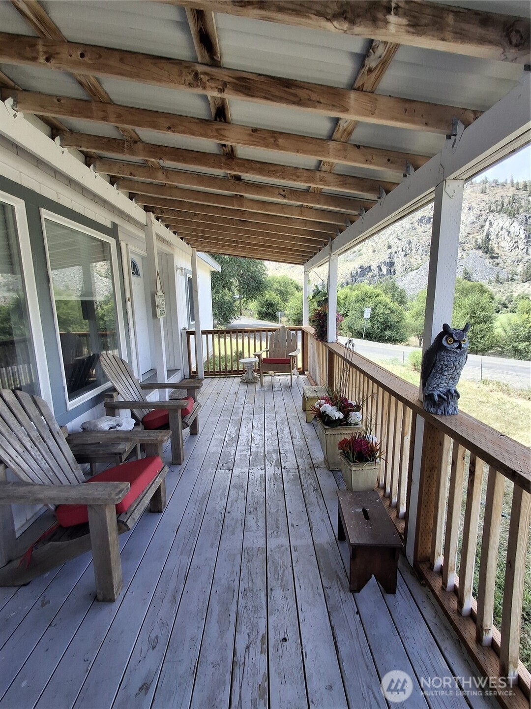 10 Broadway Street Property Photo 7