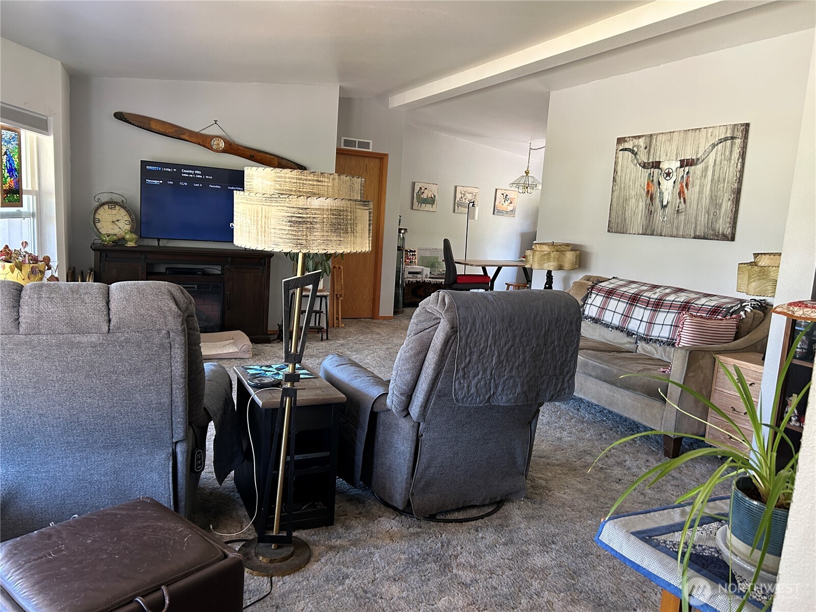 10 Broadway Street Property Photo 15