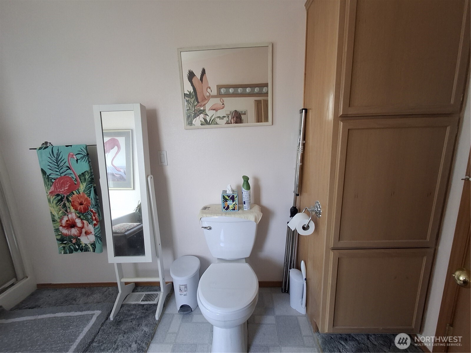 10 Broadway Street Property Photo 22
