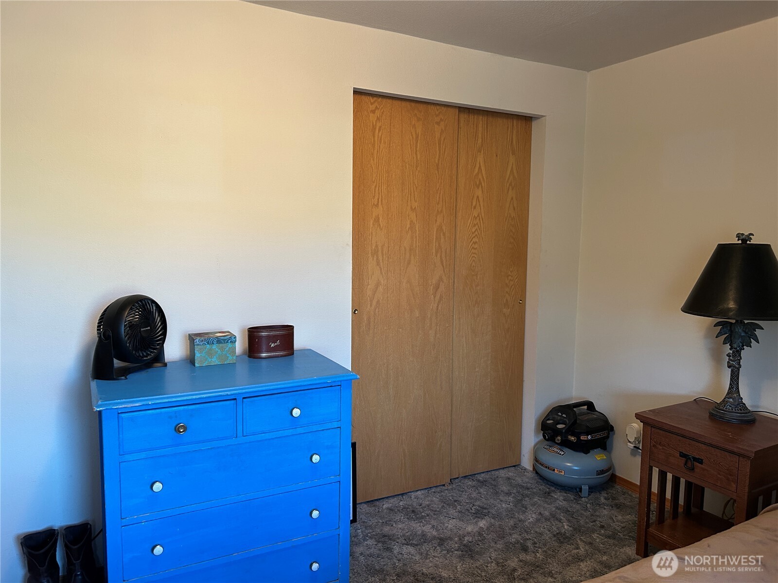 10 Broadway Street Property Photo 24