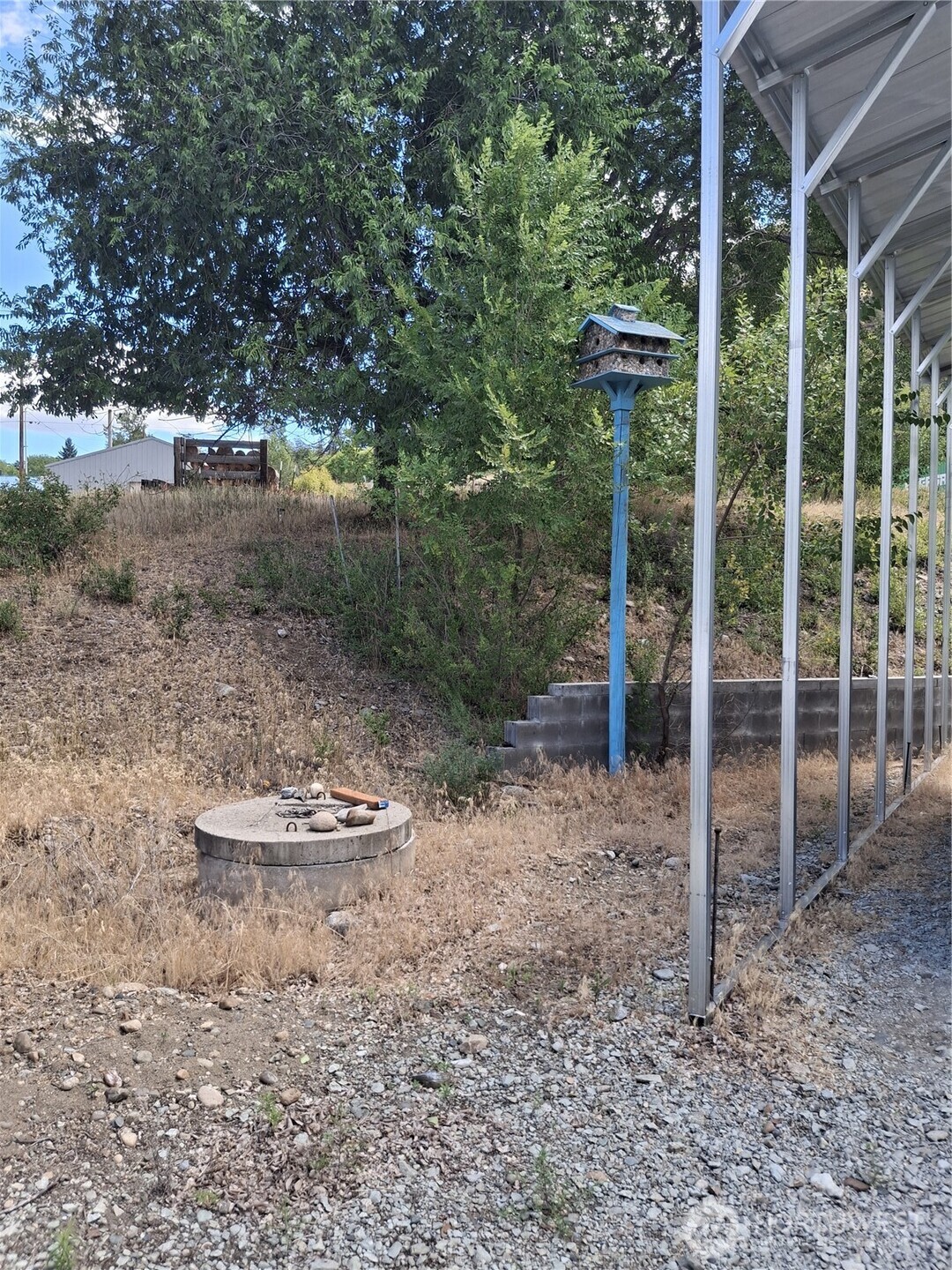 10 Broadway Street Property Photo 29