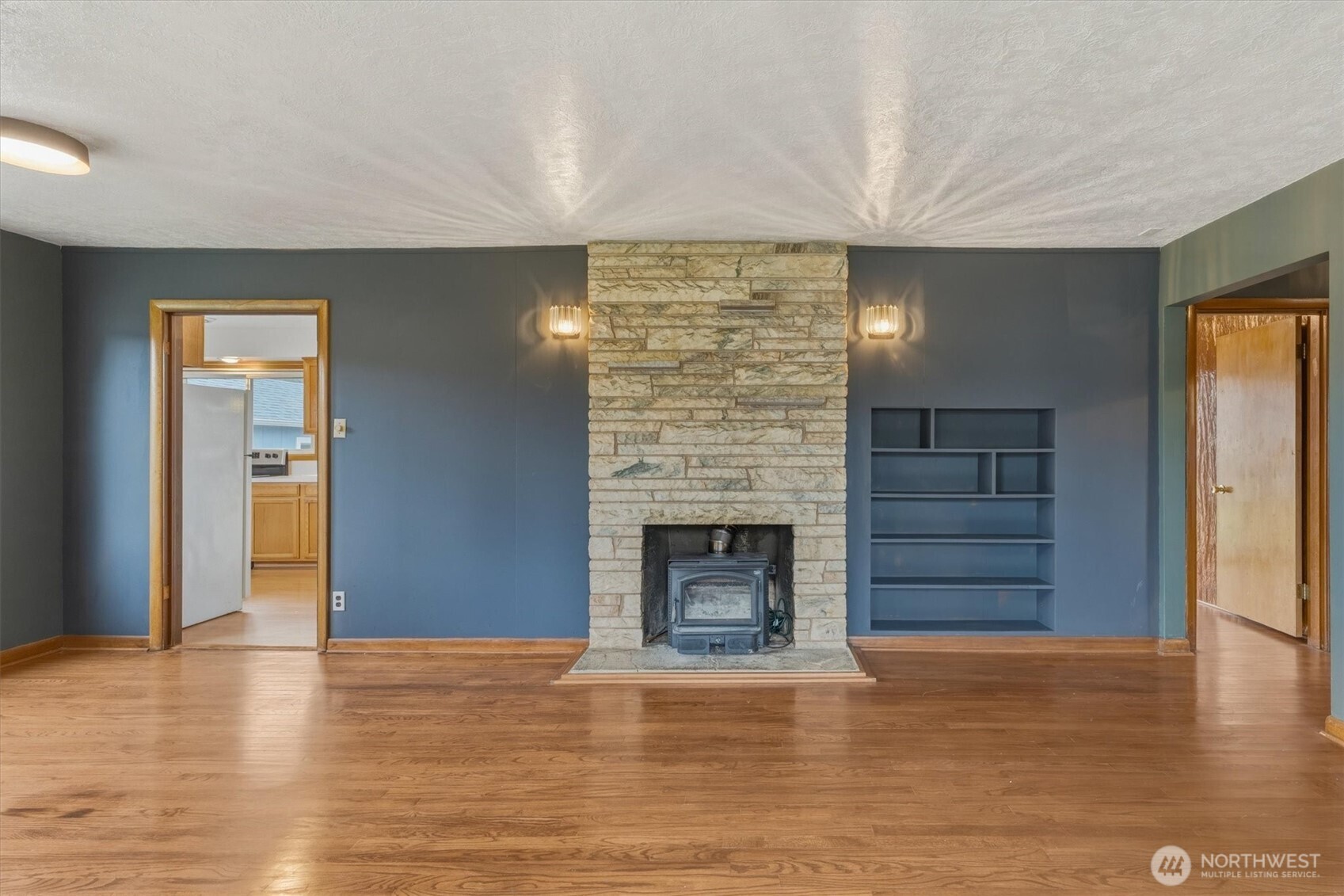 716 Woodard Avenue Property Photo 4